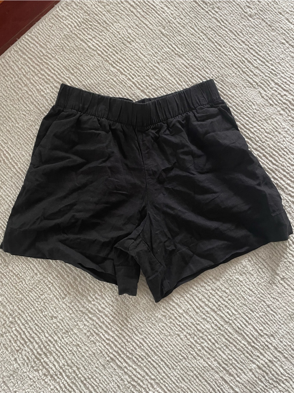 GAP Black Elastic linen shorts size medium only washed